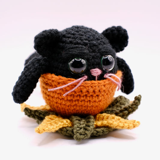 Crochet Mouse and Pumpkin